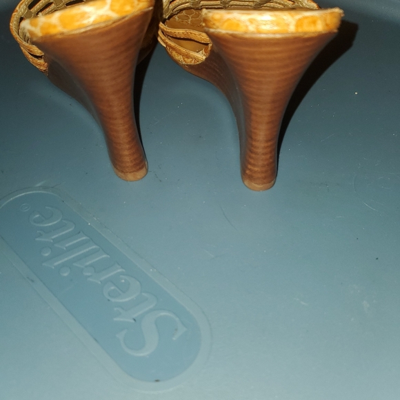 Carlos by Carlos Santana Cage wedge - Picture 2 of 7